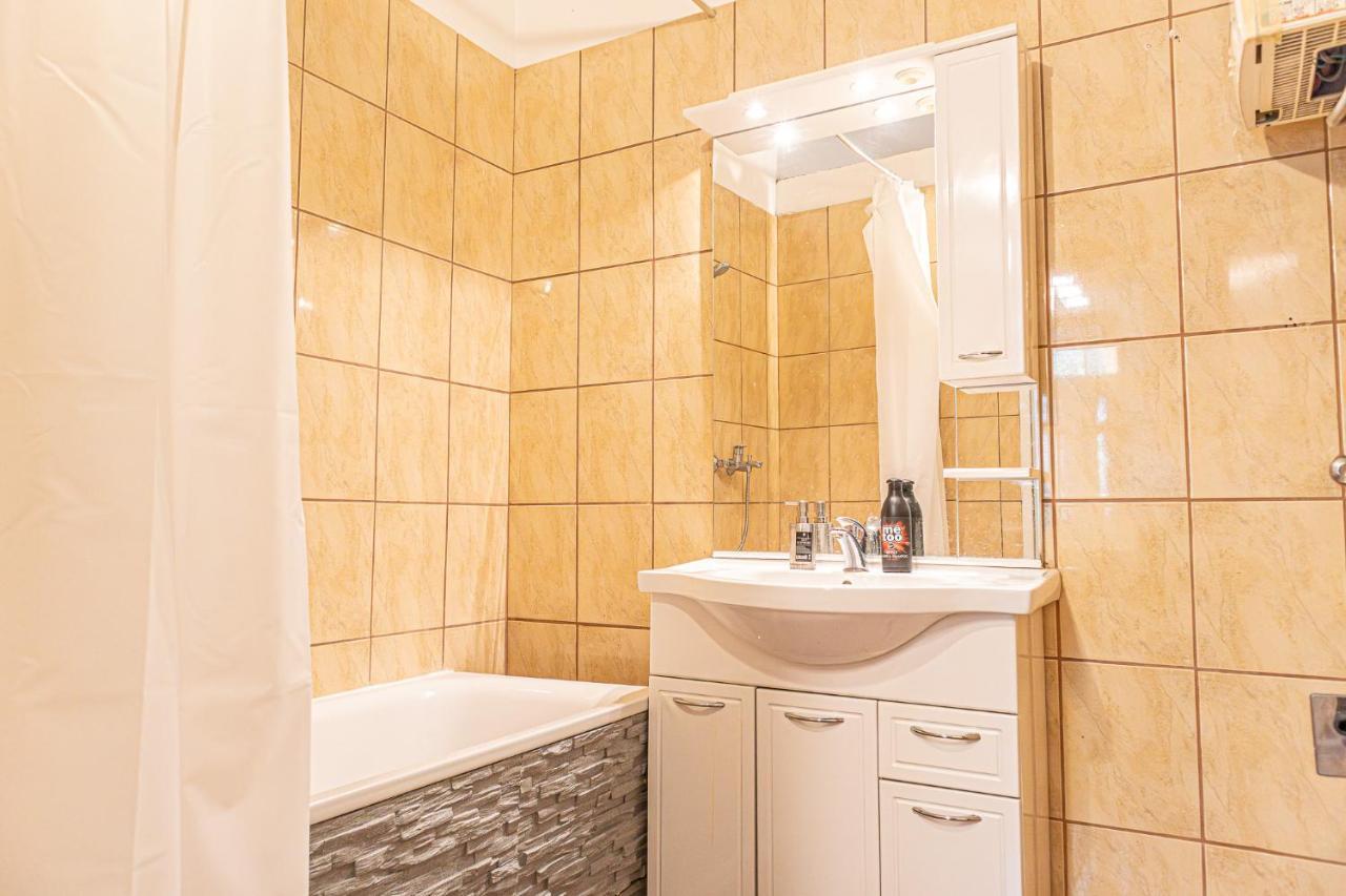 Elegant Haven: Stylish And Spacious 3Br Apartment فيينا المظهر الخارجي الصورة